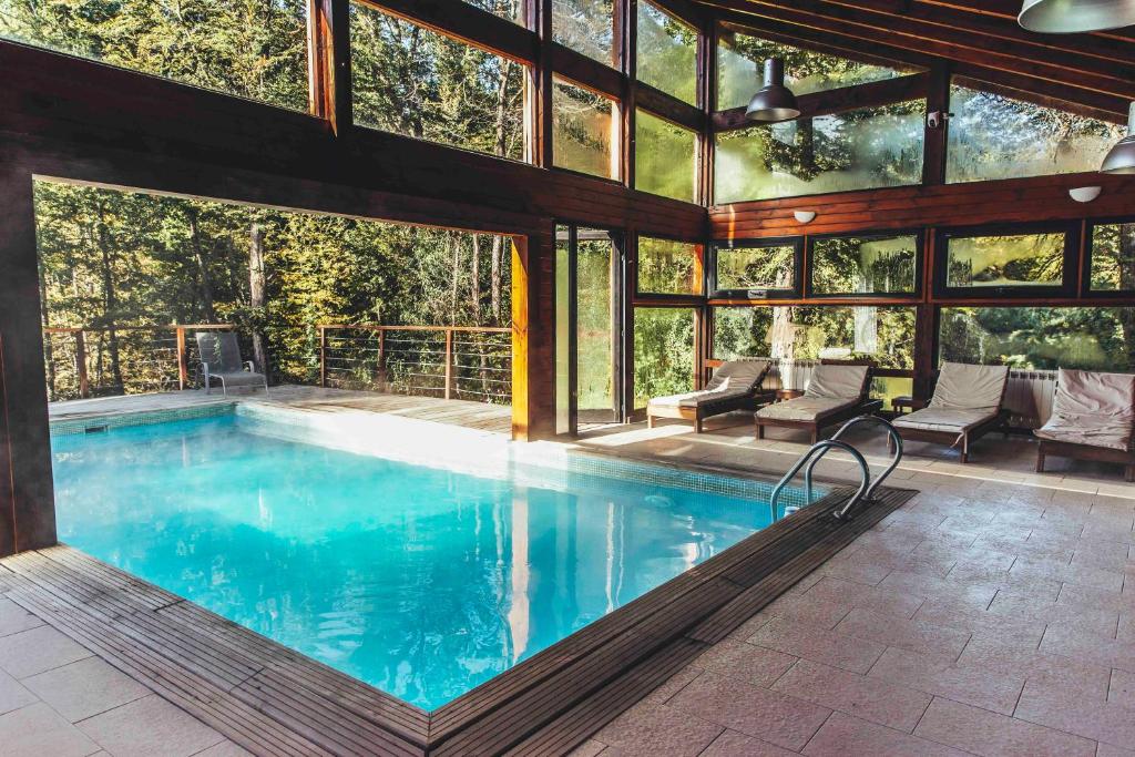 Arbolar, Casas de Montaña- Piscina climatizada