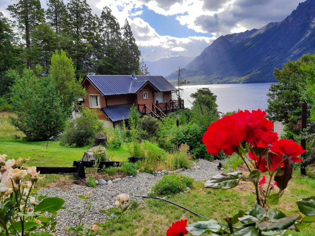 Cabaña con excelente vista al Lago Gutierrez