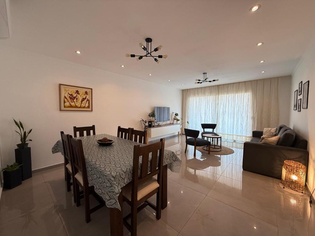 Departamento Nuevo con Vista al Río - Edificio Marwa - Zona Residencial