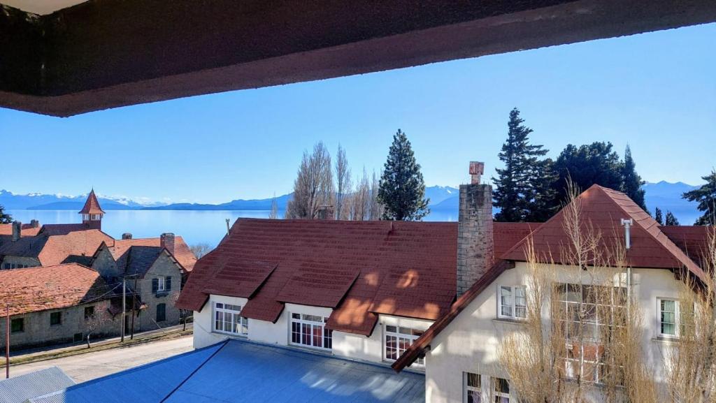 Estudio céntrico en Bariloche con Vista al lago