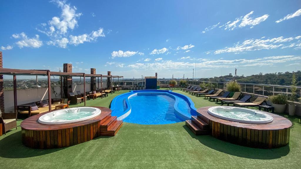 Grand Crucero Hotel
