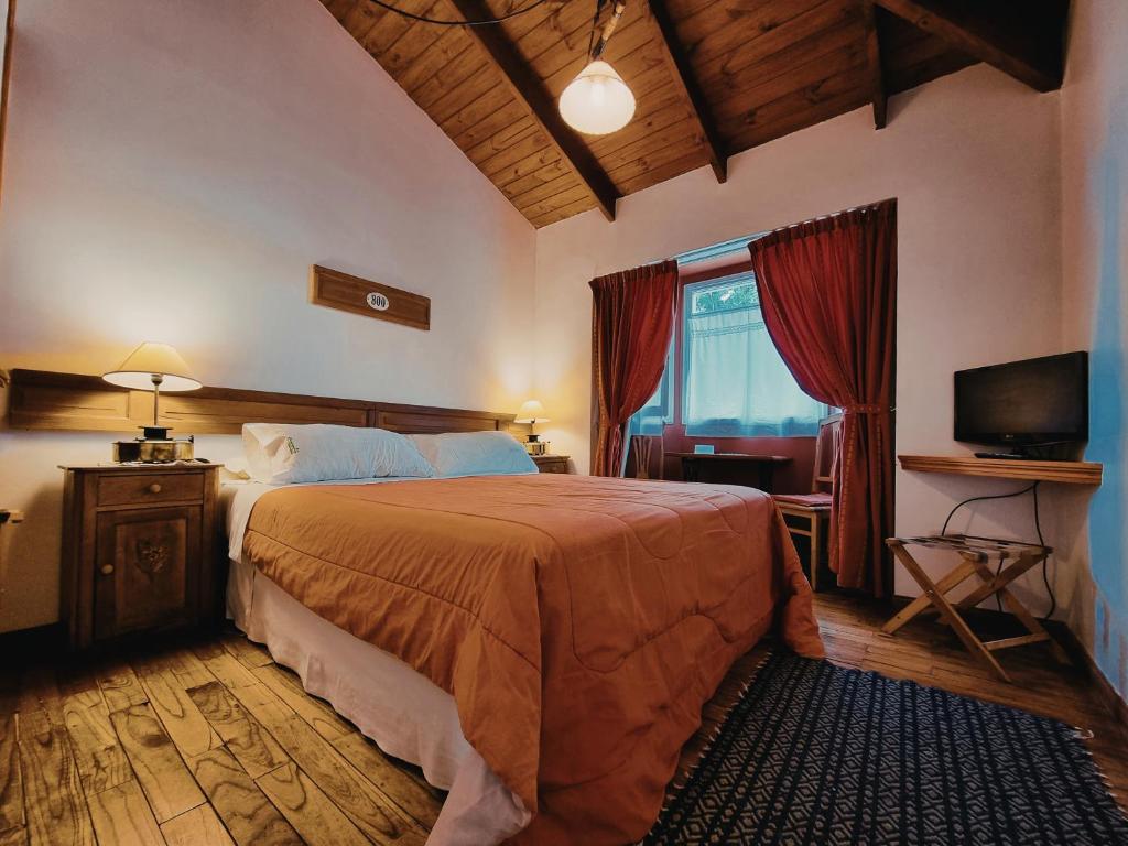Hosteria Cauquenes De Nimez