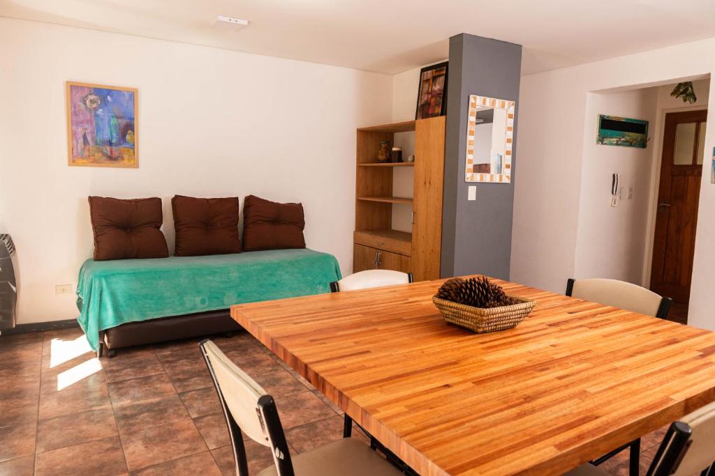 La casita del bosque - cerca al lago - ideal para parejas y familias