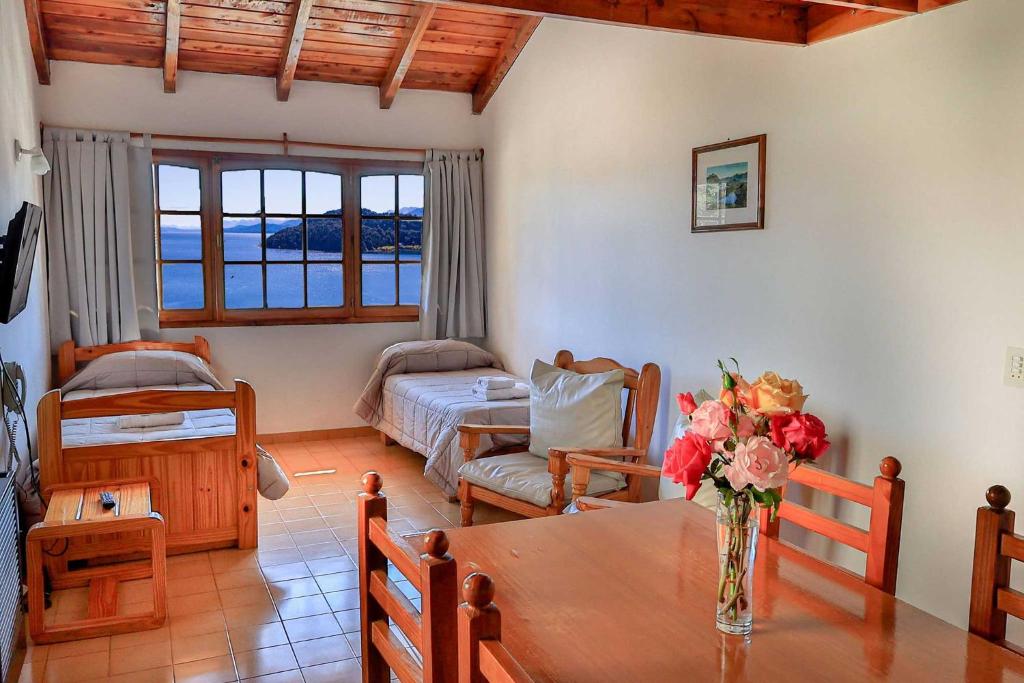 LA PONDEROSA Apart Hotel