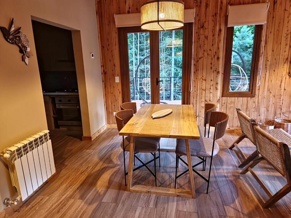 Remanso del Bosque Loft Chacay, Bahía Manzano